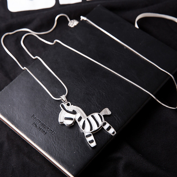 Μεταλλικό κολιέ καθημερινό