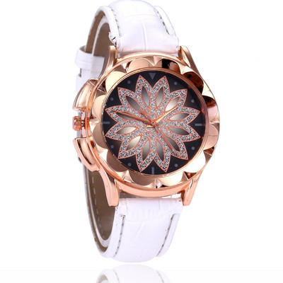 Γυναικείο ρολόι με διακοσμιτικές πέτες και δερμάτινο λουράκι