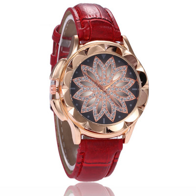 Γυναικείο ρολόι με διακοσμιτικές πέτες και δερμάτινο λουράκι