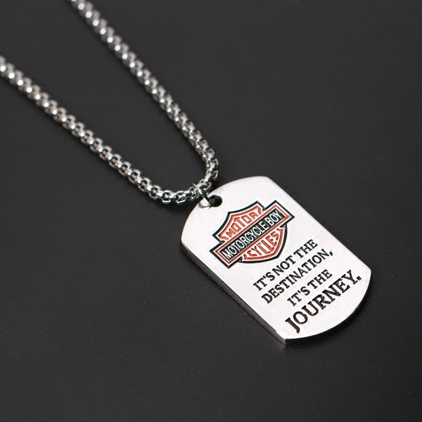 Férfi napi lánc feliratokkal