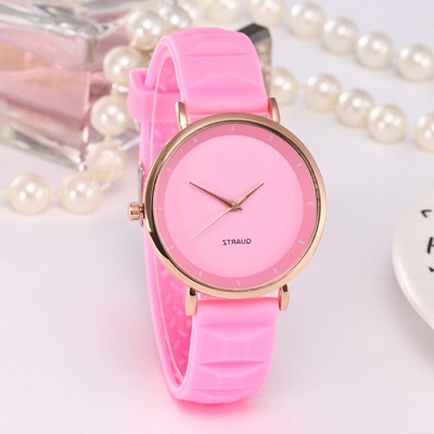 Modern női karóra szilikon szíjjal