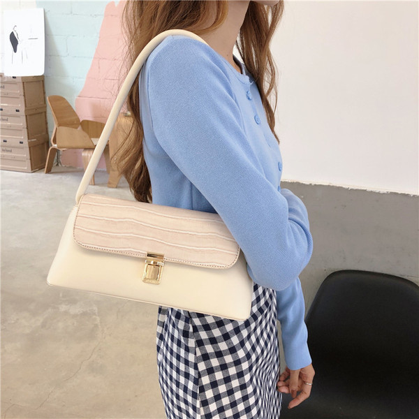 Női eco-bőr válltáska rövid fogantyúval