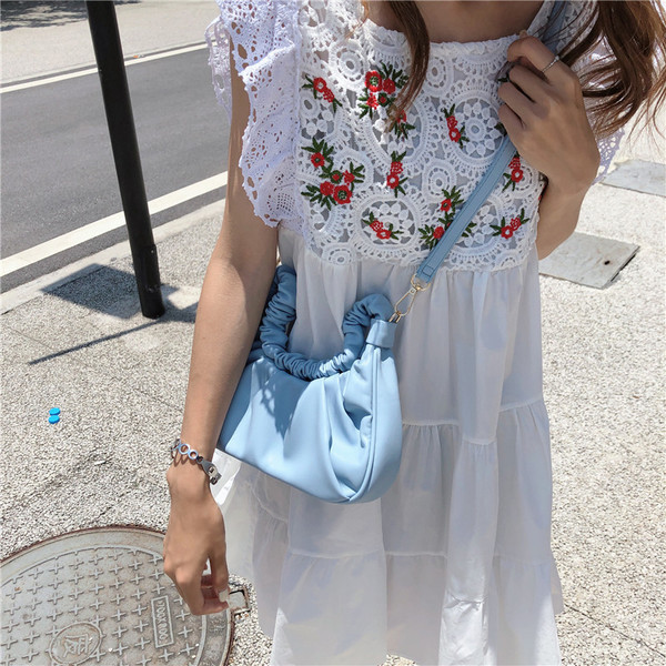 Νέο μοντέλο γυναικεία τσάντα - κλασικό μοντέλο