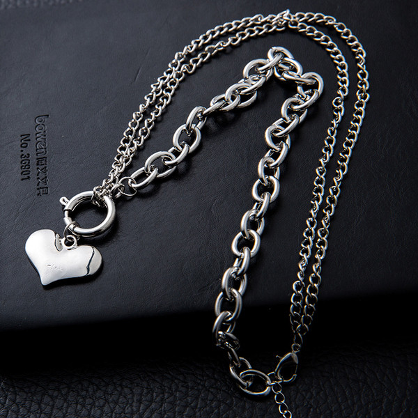 Μοντέρνα ανδρική αλυσίδα με διακόσμηση καρδιάς