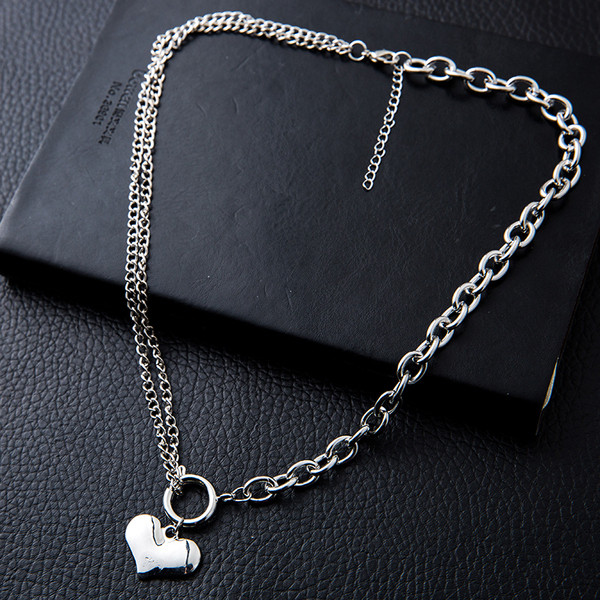 Μοντέρνα ανδρική αλυσίδα με διακόσμηση καρδιάς