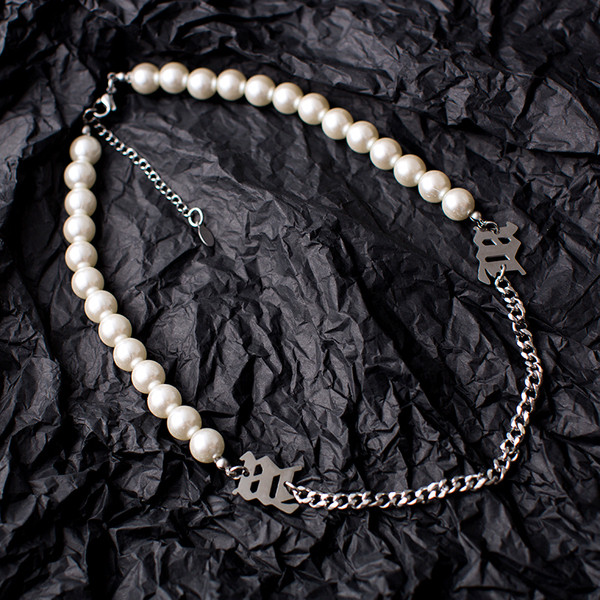 Ανδρική καθημερινή αλυσίδα με μεταλλικά στοιχεία