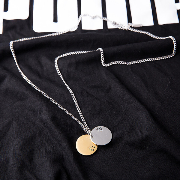 Μοντέρνα μεταλλική ανδρική αλυσίδα 