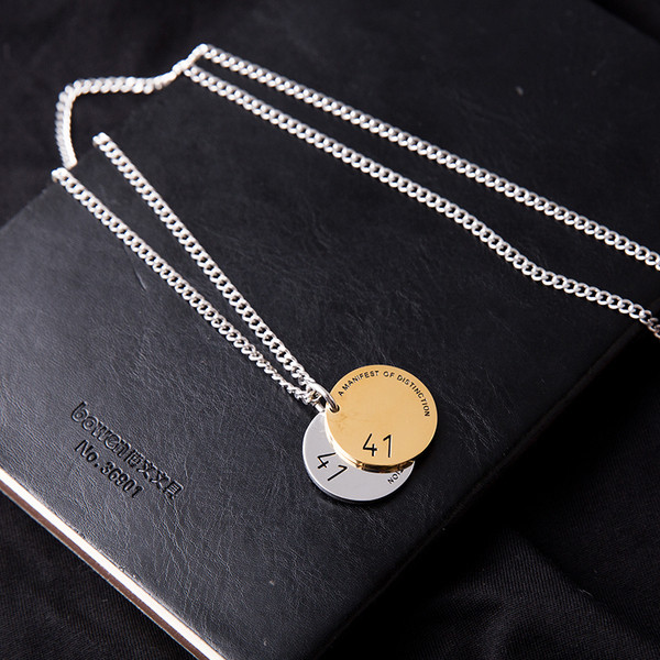 Μοντέρνα μεταλλική ανδρική αλυσίδα 