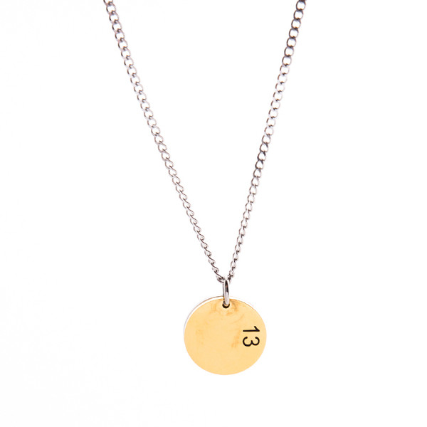 Μοντέρνα μεταλλική ανδρική αλυσίδα 