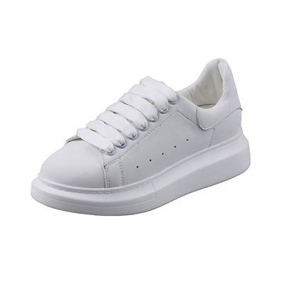 Casual γυναικεία αθλητικά παπούτσια από οικολογικό δέρμα με επίπεδη σόλα και κορδόνια