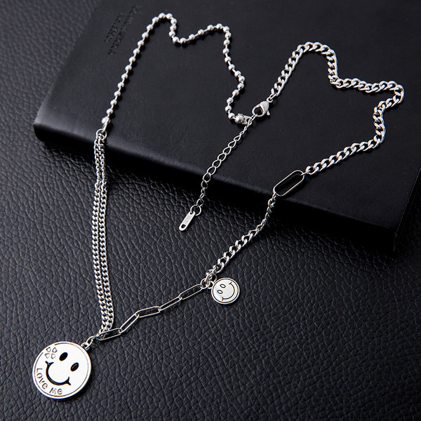 Γυναικείο καθημερινό μεταλλικό κολιέ με μεταλλικό μενταγιόν