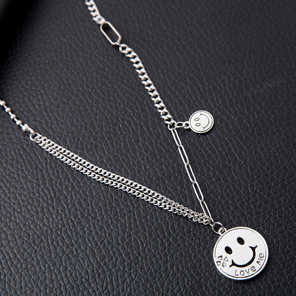 Γυναικείο καθημερινό μεταλλικό κολιέ με μεταλλικό μενταγιόν