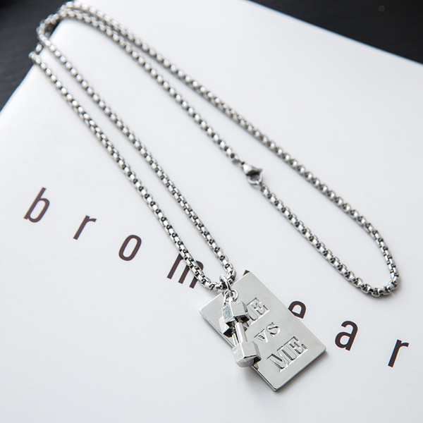 Καθημερινή ανδρική αλυσίδα με μεταλλικά μενταγιόν