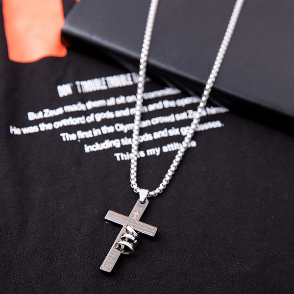 Ανδρική μεταλλική αλυσίδα με μενταγιόν