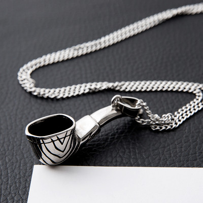 Καθημερινή ανδρική αλυσίδα με μεταλλικό μενταγιόν