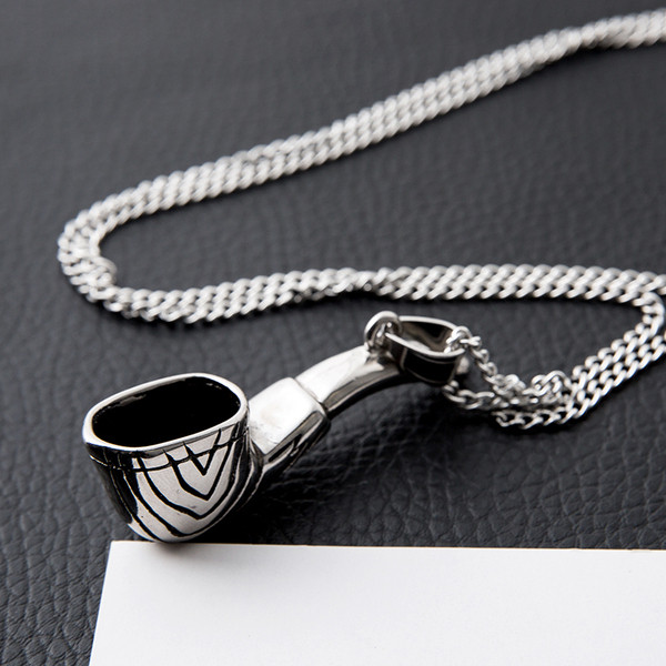 Καθημερινή ανδρική αλυσίδα με μεταλλικό μενταγιόν