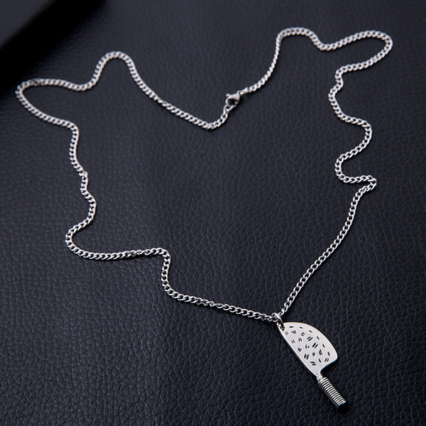 Napi hosszú fémlánc medállal