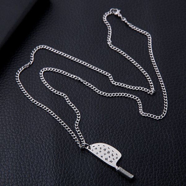 Napi hosszú fémlánc medállal