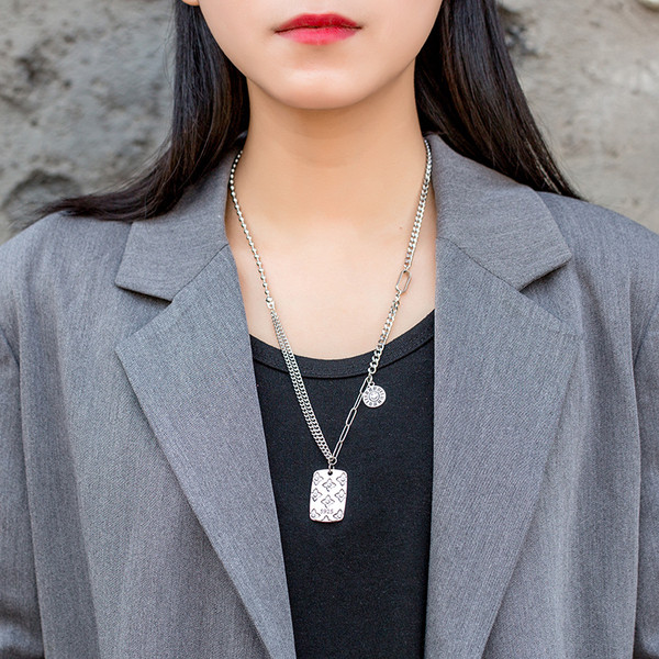 Γυναικείο μεταλλικό κολιέ καθημερινό