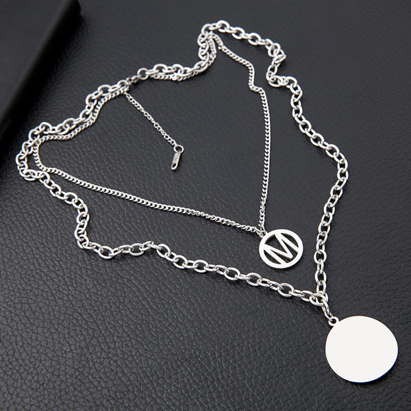 Modern női fém nyaklánc medállal