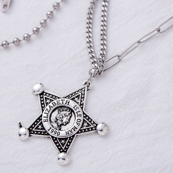 Γυναικείο κοντό καθημερινό κολιέ με μενταγιόν