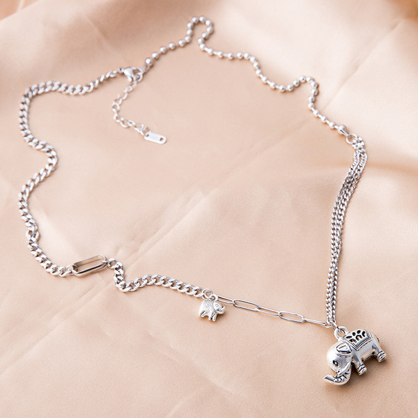 Γυναικείο καθημερινό μεταλλικό κολιέ με μενταγιόν