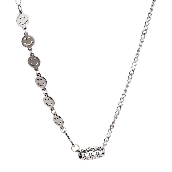 Aktuális női nyaklánc fém medállal