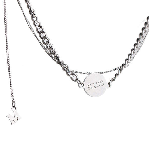 Κομψό γυναικείο μεταλλικό κολιέ με μενταγιόν