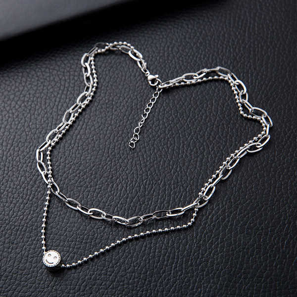 Γυναικείο κολιέ καθημερινό με μεταλλικά μενταγιόν