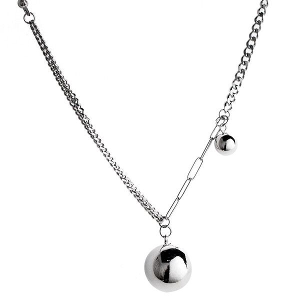 Naiste kaasaegne ripatsidega kaelakee