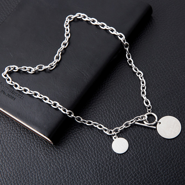 Praegune naiste metallist kaelakee