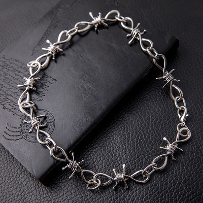 Aktualan muški metalni kratki lanac