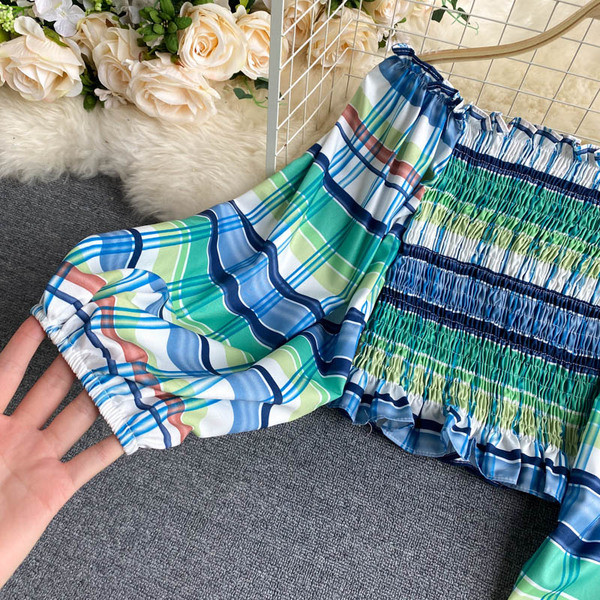 Női kockás blúz elasztikus és csupasz vállakkal