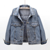 Μοντέρνο γυναικείο τζιν μπουφάν με τσέπες και τσέπες