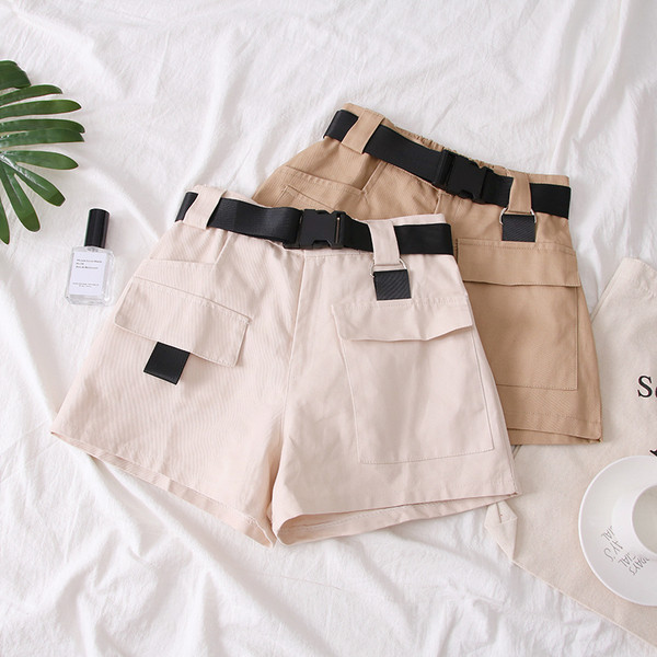 Uus mudel taskute ja vööga naiste lühikesed püksid