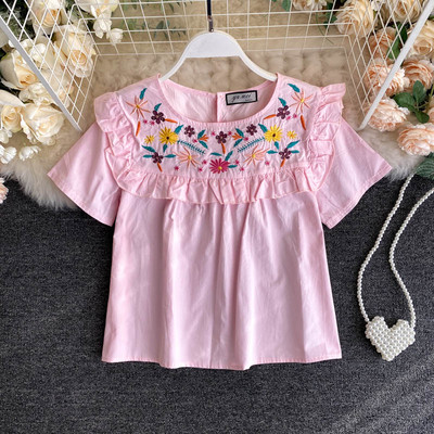 Moderna ženska bluza s ovalnim izrezom i cvjetnim uzorkom