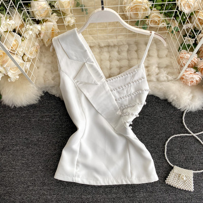 Γυναικεία μοντέρνα μπλούζα με πέρλες  και λαιμόκοψη