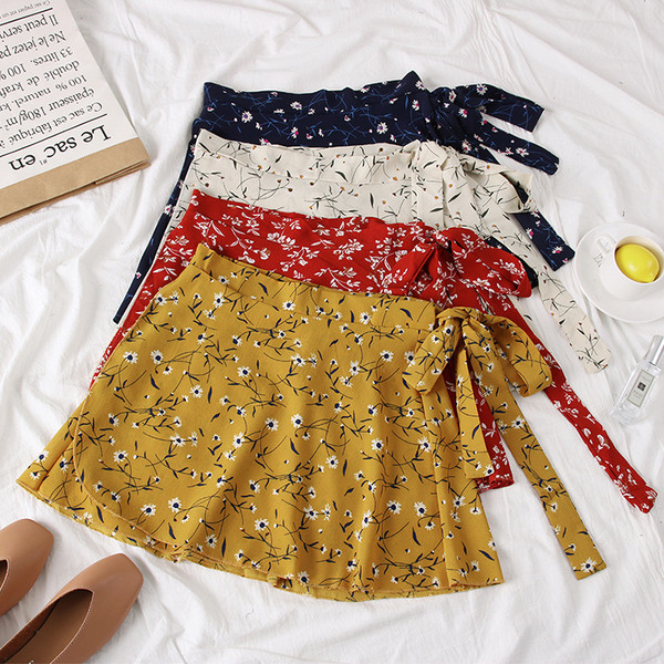 Új modell kétrészes női szett rövid blúz + szoknya