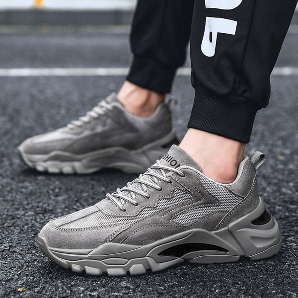 NOVI model muških casual tenisica sa grubim đonom i vezicama