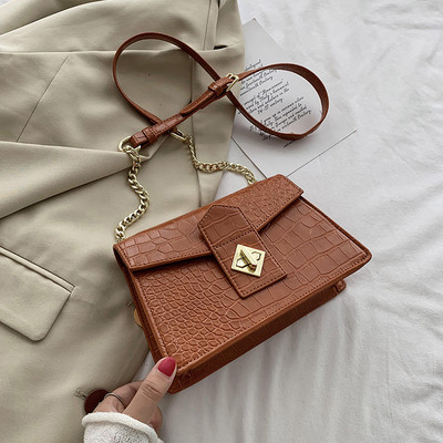 Σύγχρονη γυναικεία τσάντα από οικολογικό δέρμα και μακριά λαβή