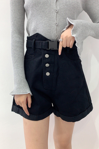 Modern farmer rövidnadrág övvel és gombokkal