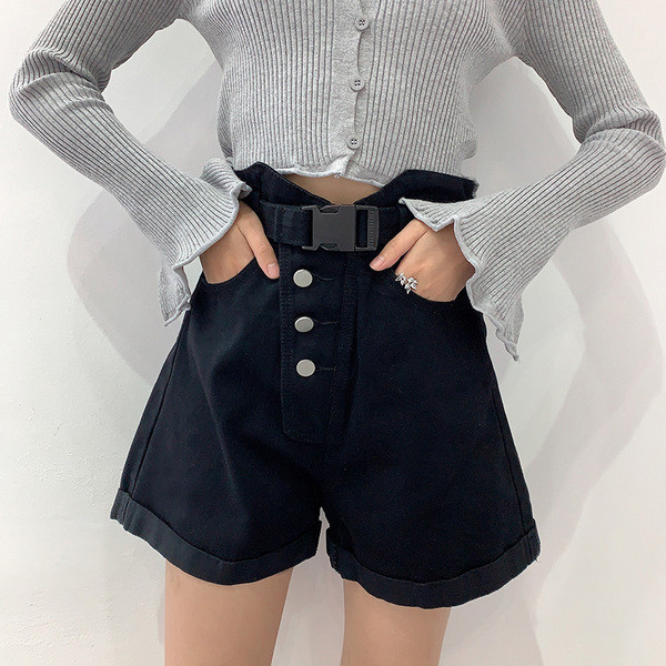 Modern farmer rövidnadrág övvel és gombokkal