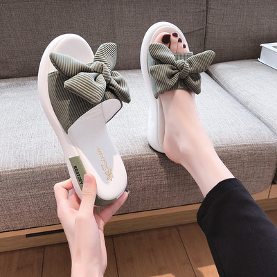 Παντόφλες μοντέρνες γυναίκες με επίπεδη σόλα και κορδέλα σε διάφορα χρώματα