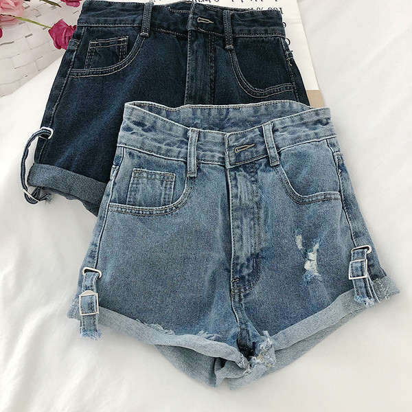 Rövid női farmer magas derékkal, szakadt elemmel