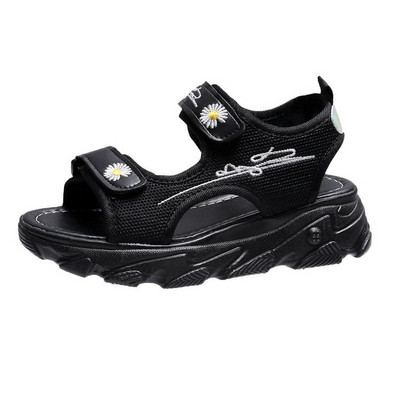 Νέο μοντέλο σπορ-casual σανδάλια με τραχιά σόλα