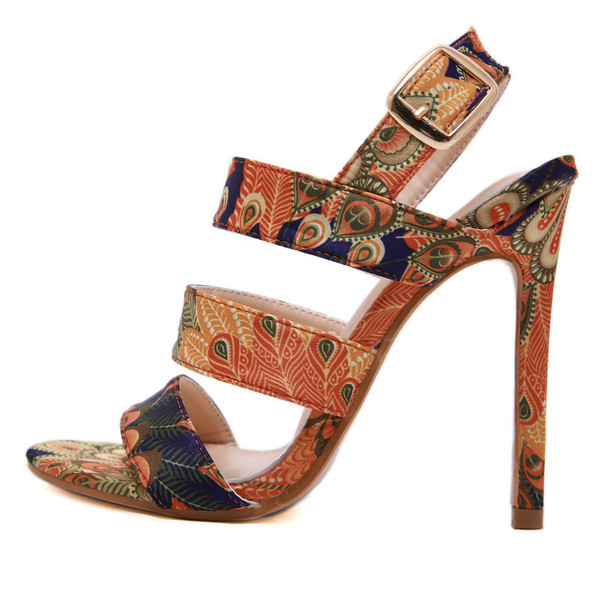 Női magas sarkú textil szandál