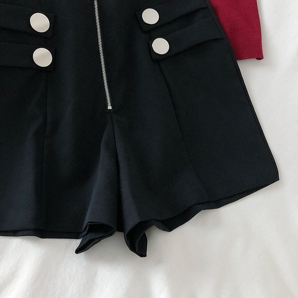 Női rövidnadrág magas derékkal és cipzárral - fekete színű