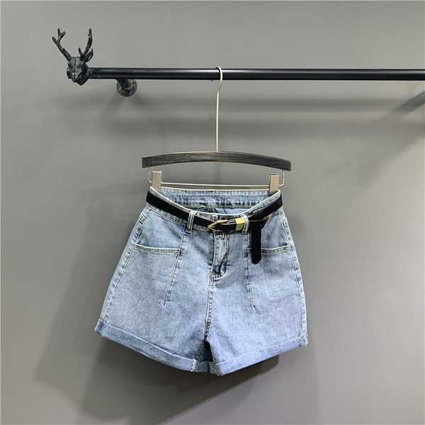 Új modell rövidnadrág kék övvel