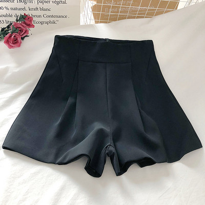 Egyszínű női rövidnadrág magas derékkal