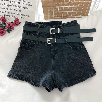 Női farmer rövidnadrág övvel